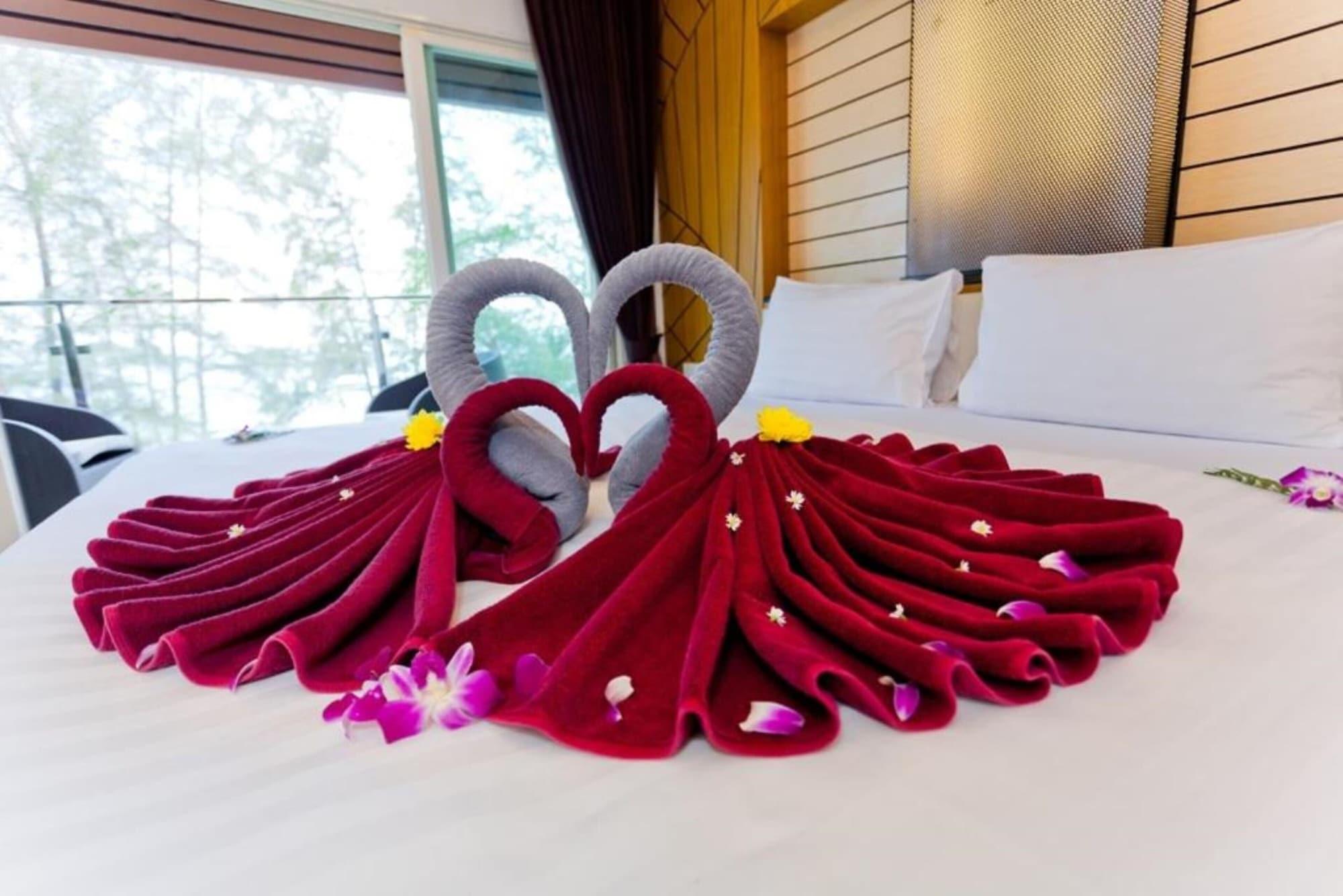 Anda Beachside Hotel Karon Ngoại thất bức ảnh