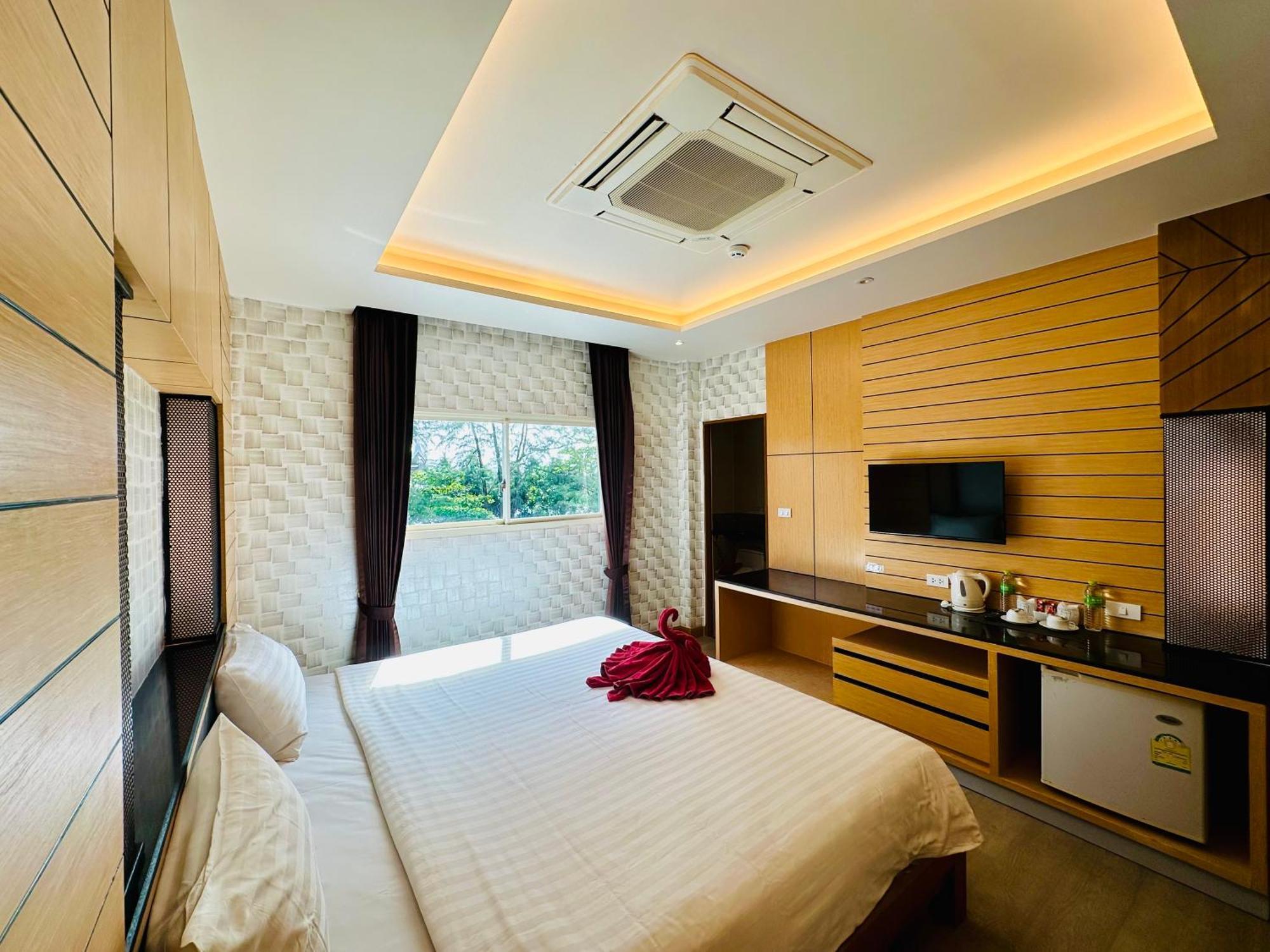 Anda Beachside Hotel Karon Ngoại thất bức ảnh